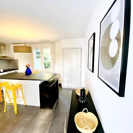 Pinède, Calanques&jeux En Famille Pour 1 à 5 Personnes *