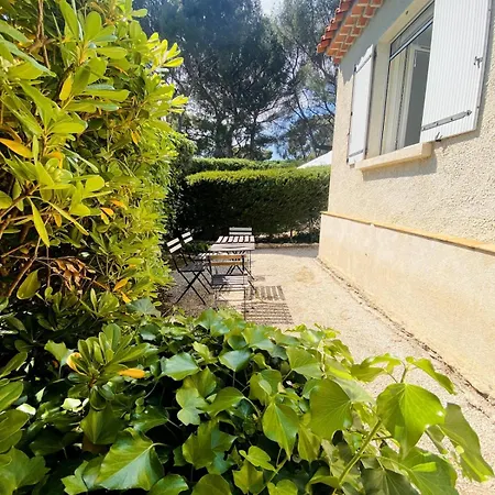 Pinède, Calanques&jeux En Famille Pour 1 à 5 Personnes * Cassis