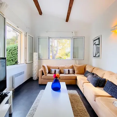 Pinede, Calanques & Jeux En Famille Pour 1 A 5 Personnes Holiday home