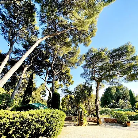 Holiday home Pinede, Calanques & Jeux En Famille Pour 1 A 5 Personnes