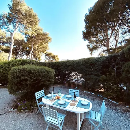 Pinède, Calanques&jeux En Famille Pour 1 à 5 Personnes *